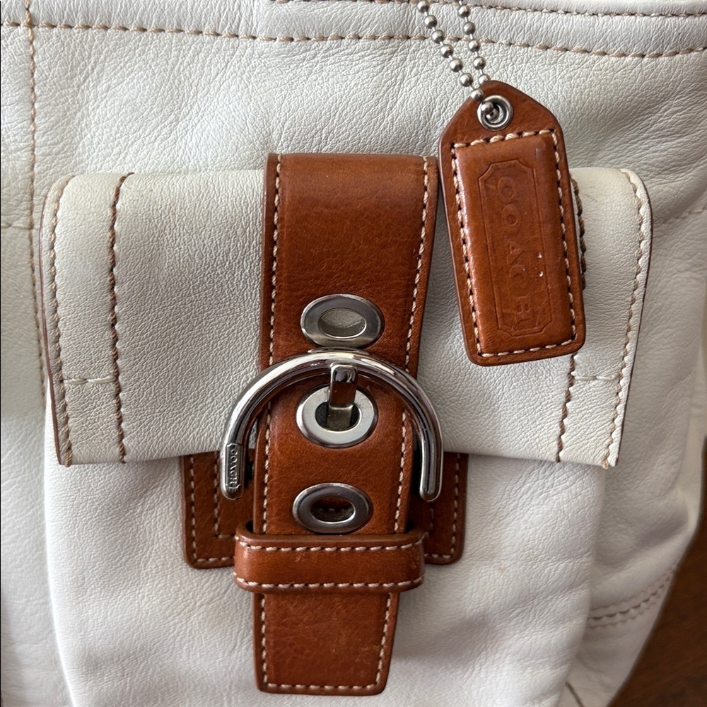Coach Vintage SoHo satchel shoulder bag leather cream/brown 2 fr buckle pocket - Picture 4 of 17